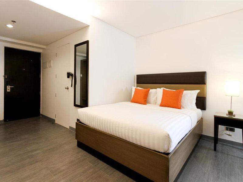 Privato Makati Hotel San Pedro Makati Exterior foto