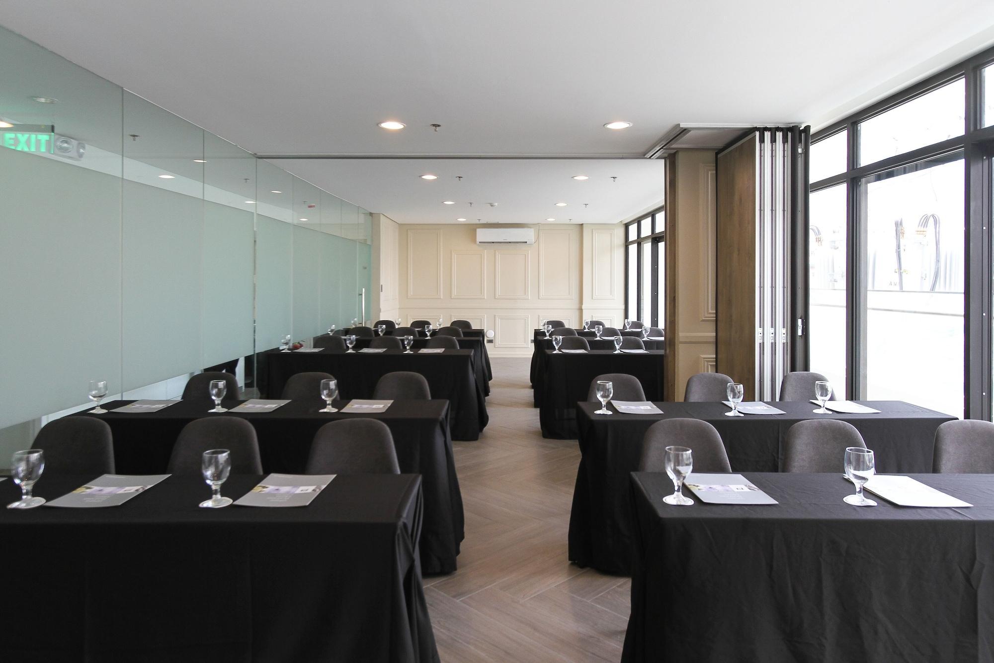 Privato Makati Hotel San Pedro Makati Exterior foto