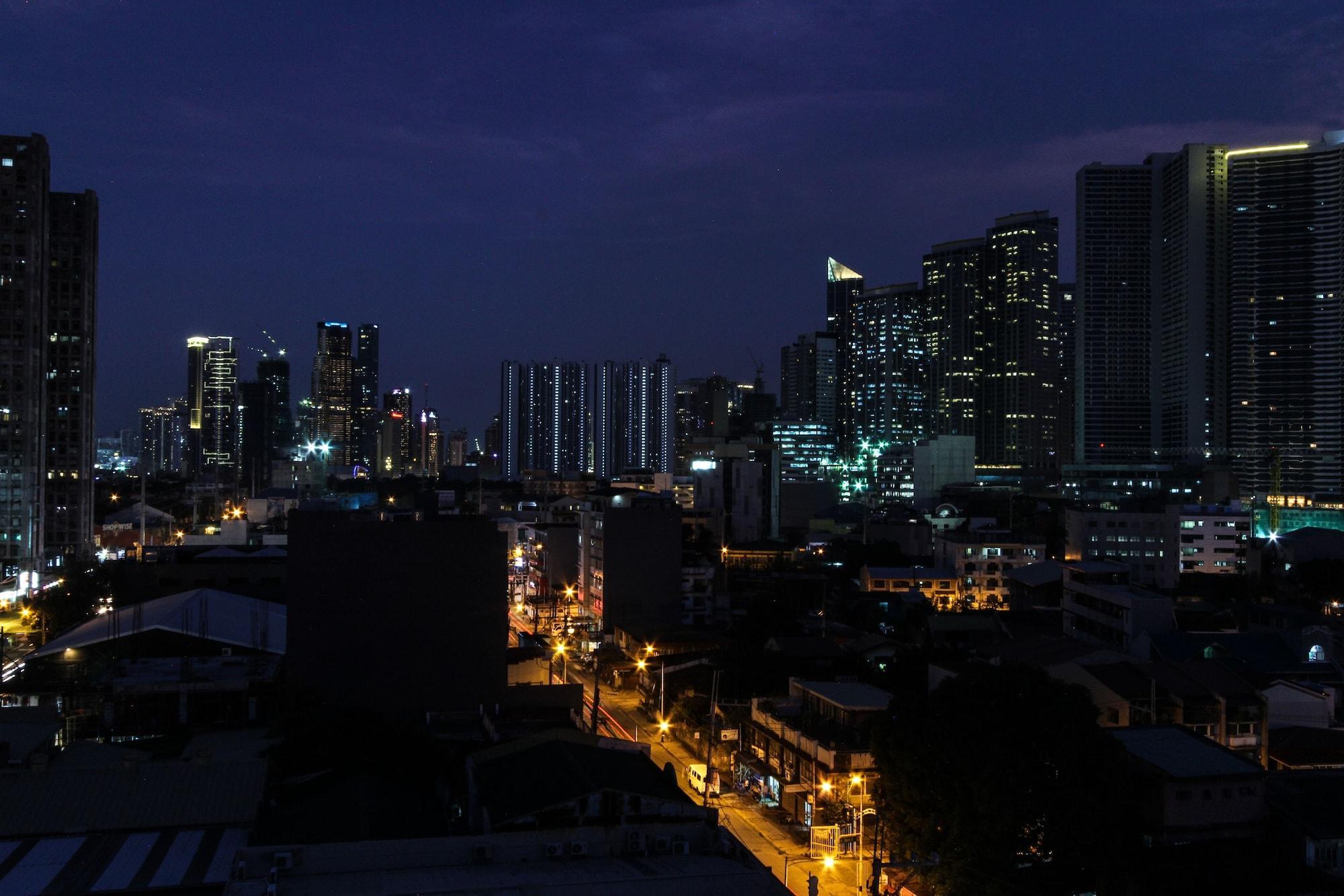 Privato Makati Hotel San Pedro Makati Exterior foto